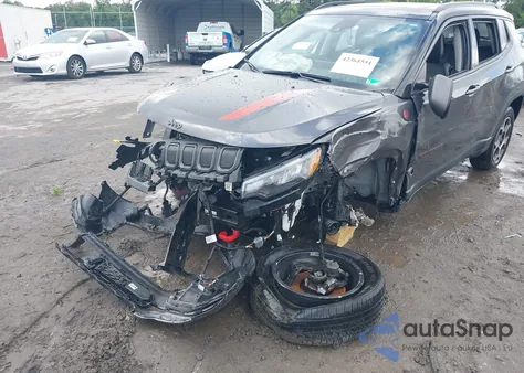 2022 Jeep Compass Trailhawk z USA, uszkodzony, nr VIN 3C4NJDDB6NT105934